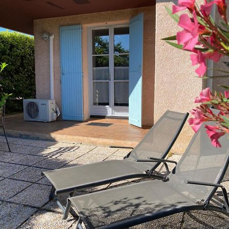 T2 Classe 2* Calme Au Coeur Du Village Provencale Gréoux-les-Bains Exterior foto