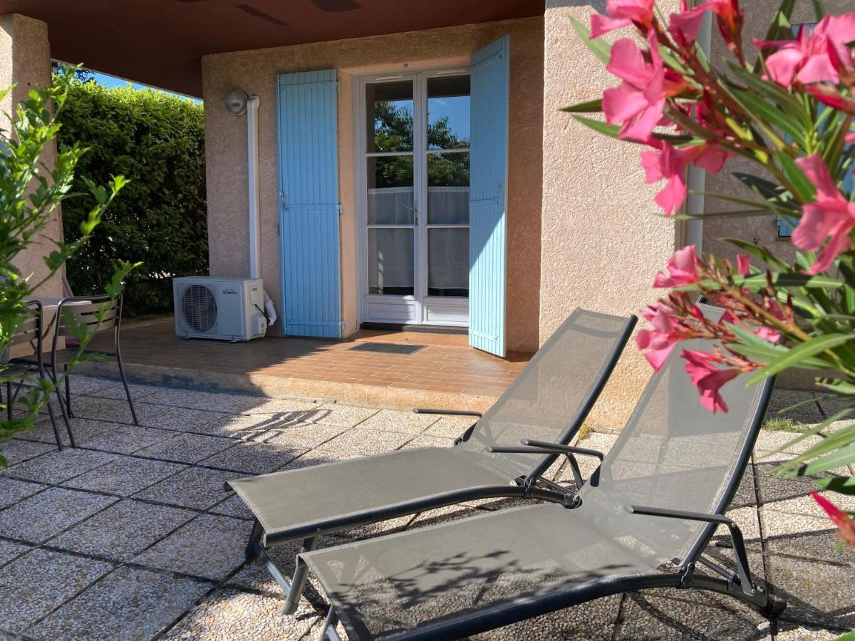 T2 Classe 2* Calme Au Coeur Du Village Provencale Gréoux-les-Bains Exterior foto
